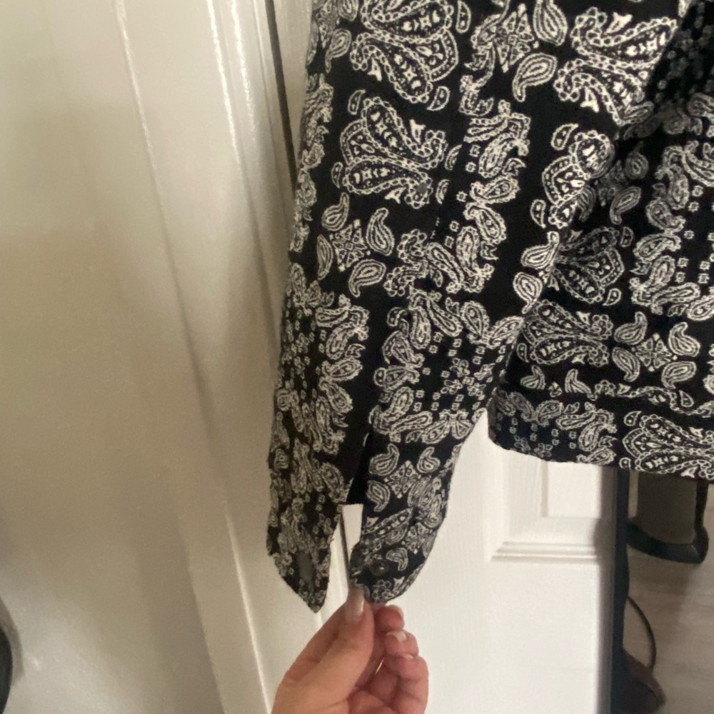 PacSun Black and White Paisley Jacket - Picture 5 of 11